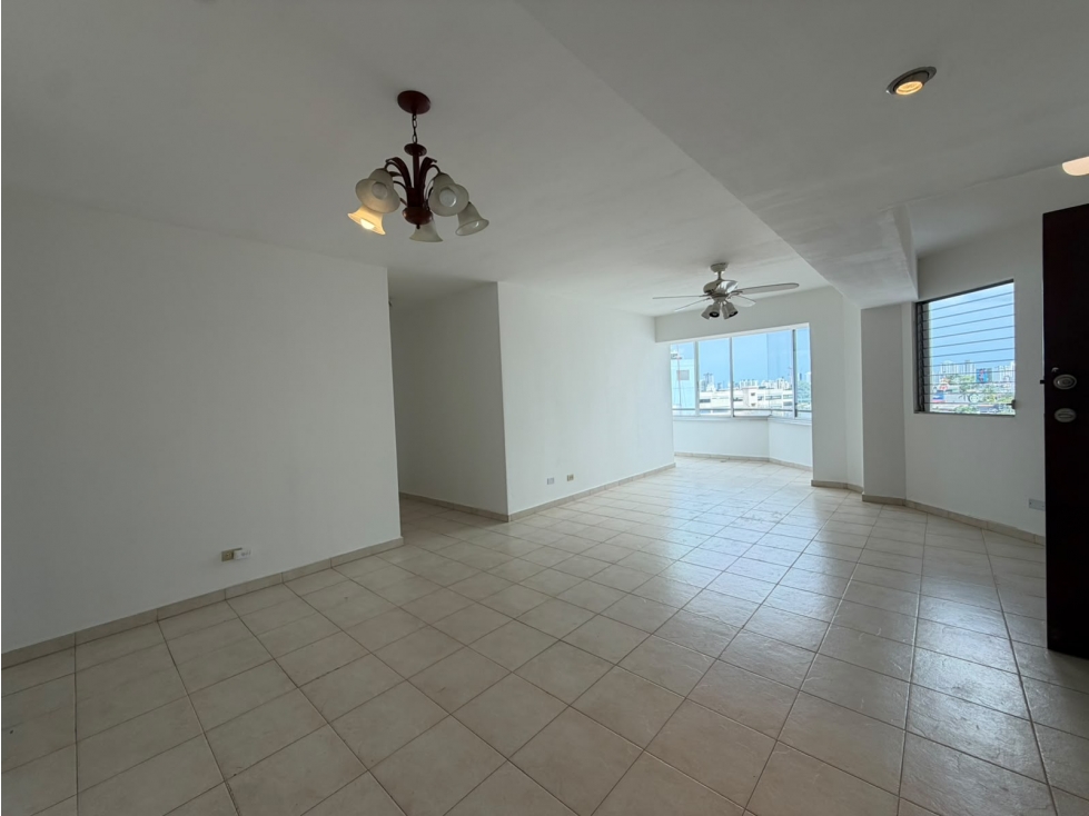 OPORTUNIDAD! VENTA DE APARTAMENTO EL DORADO — foto 4
