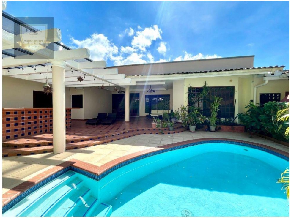 ALQUILER DE CASA CON PISCINA EN ALBROOK — foto 3