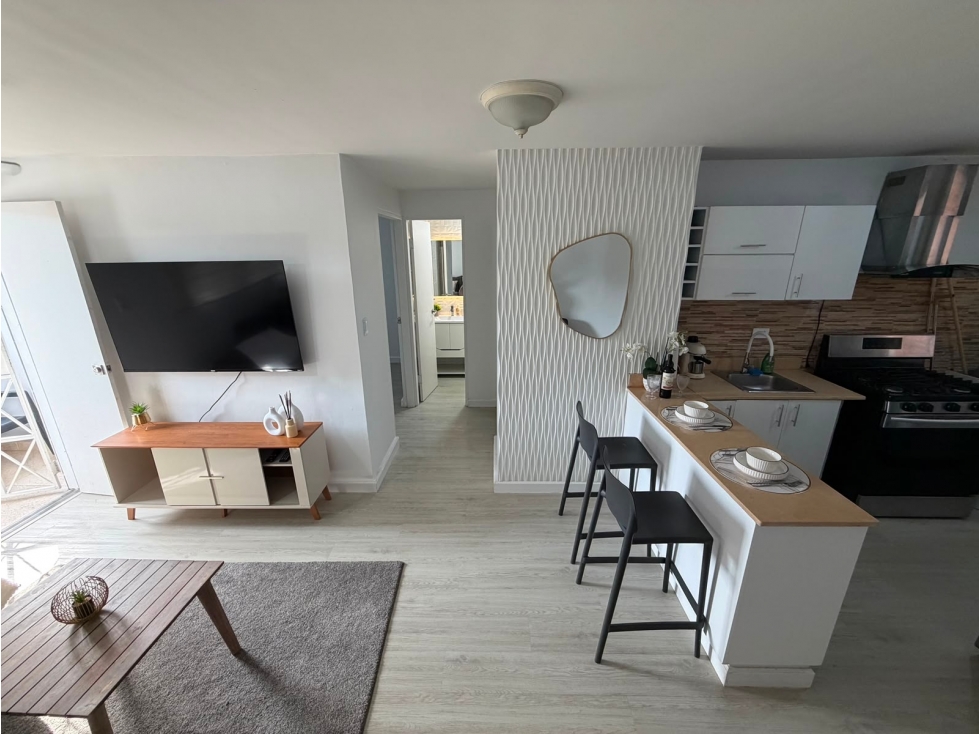 Apartamento en Venta | Totalmente Reformado y Amoblado A.A — foto 3