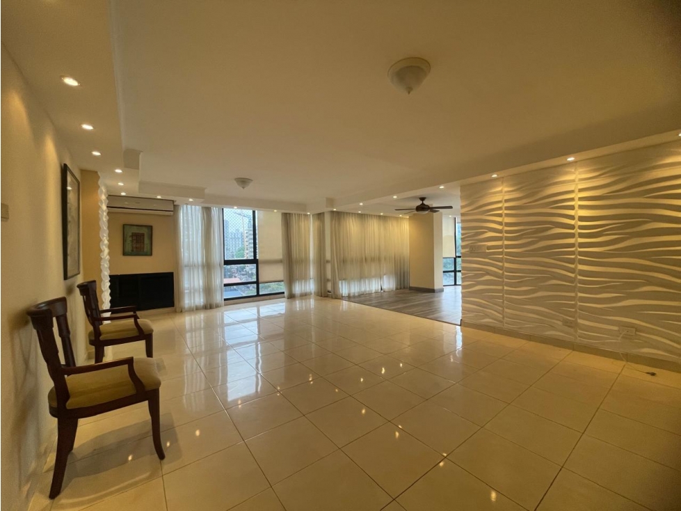 SE ALQUILA APARTAMENTO EN BELLAVISTA AREA CANGREJO 170 Mtrs (OG)