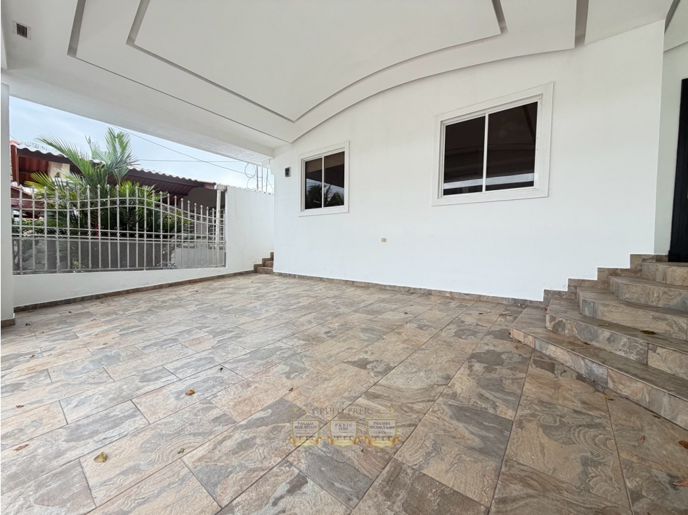 VENTA DE CASA EN BRISAS DEL GOLF REMODELADA — foto 2