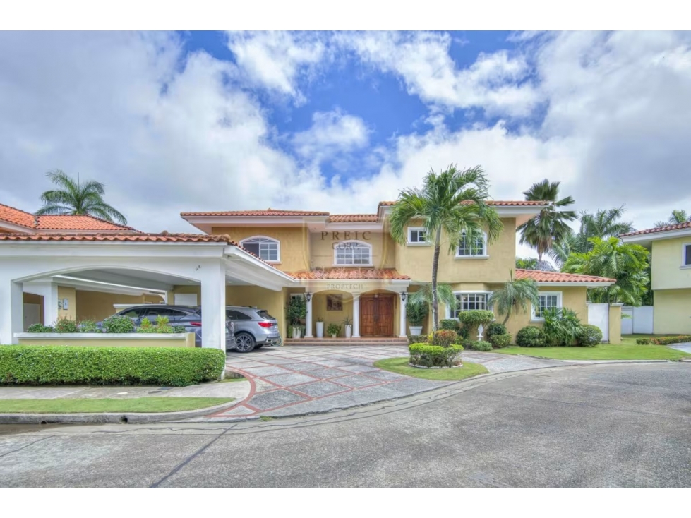 CASA UNIFAMILIAR COSTA SERENA - 661 MTS - 4 RECAMARAS - $1,120,000 DL - 5