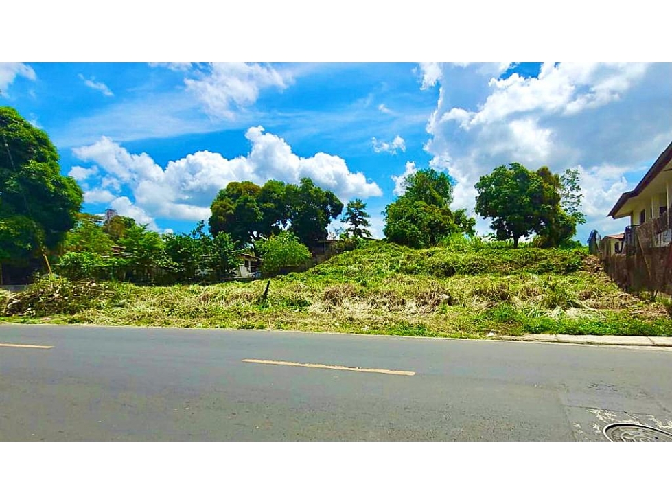 Terreno en Venta Pueblo Nuevo | 1,420 m2 Proyecto Aprobado CT - 2