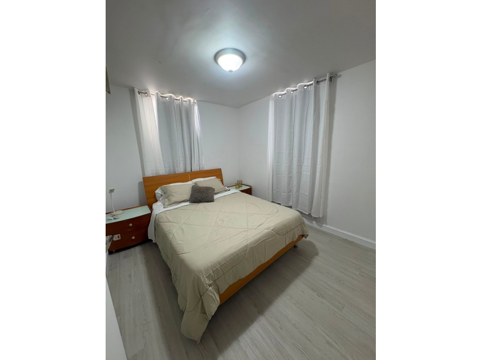 Apartamento en Venta | Totalmente Reformado y Amoblado A.A — foto 4