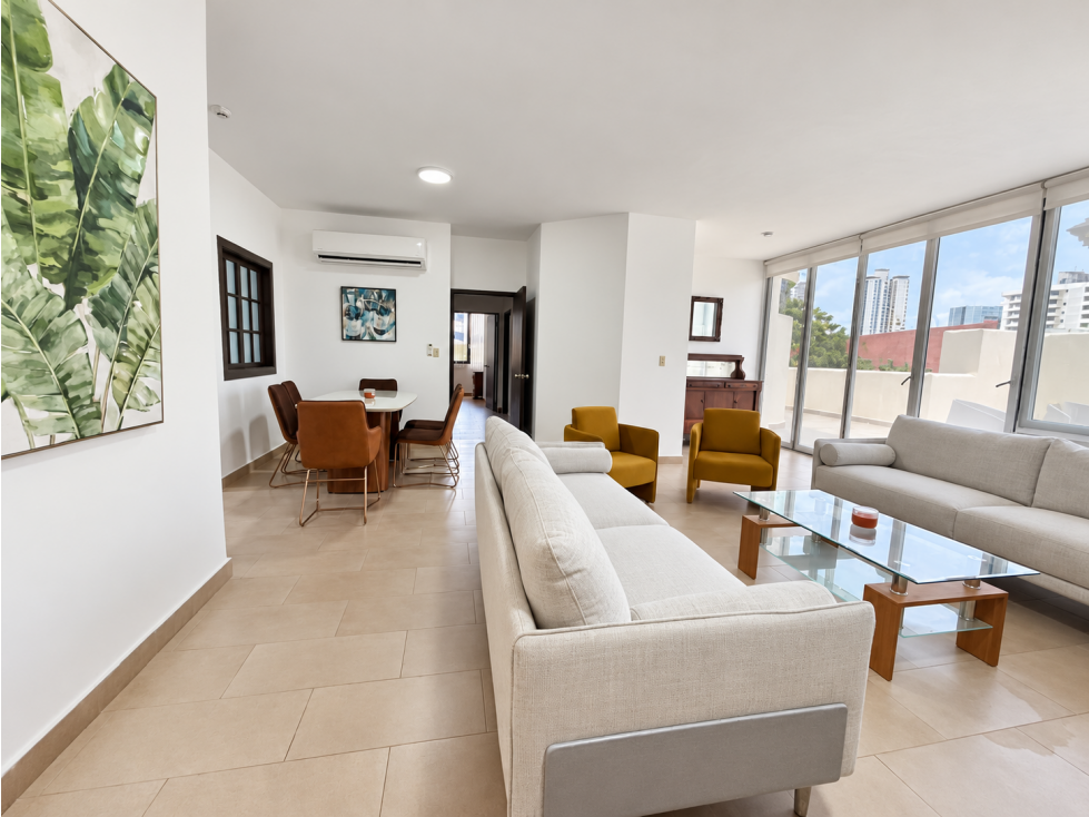 Venta de Apartamento con Amplia Terraza PH Buganvilla, Calle 50