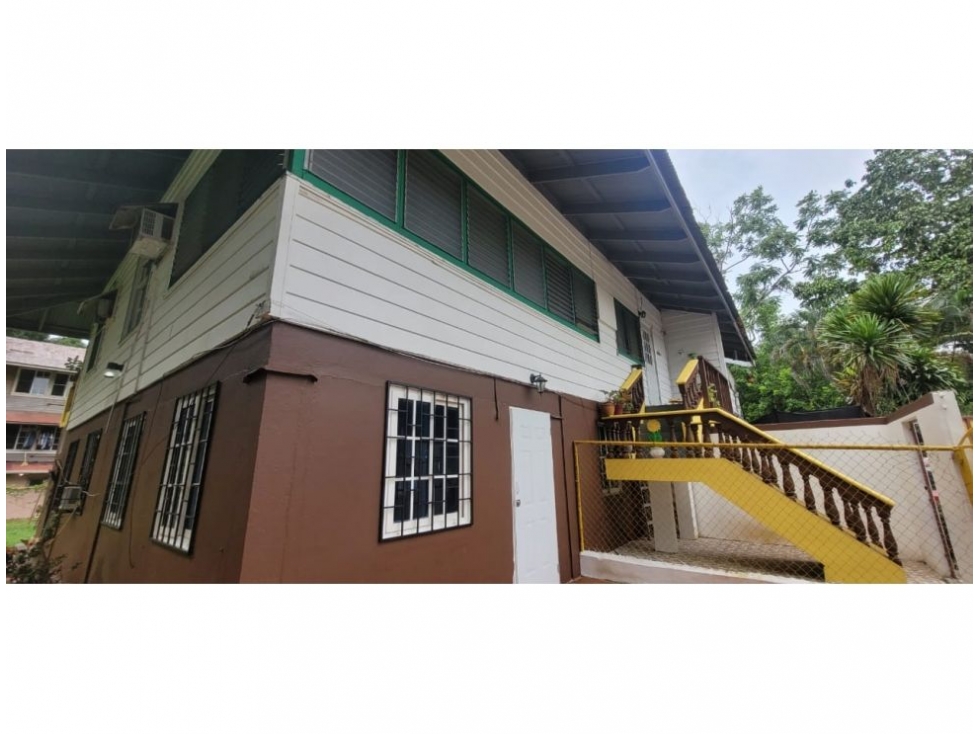 Casa en esquina - Venta - Diablo - Ancón
