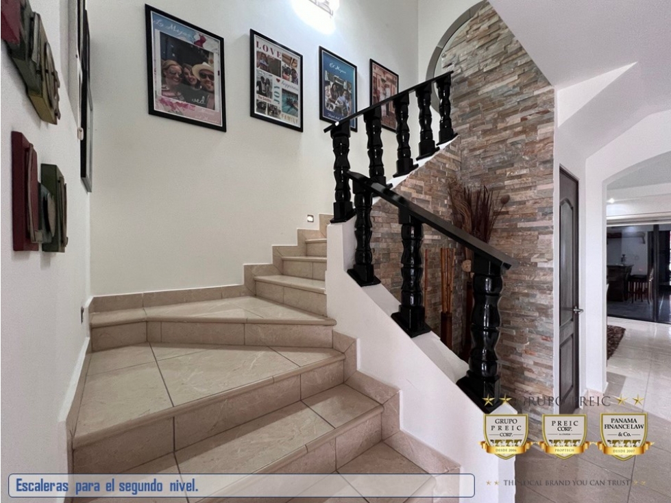 Venta de Casa Modelo Lyon Remodelada Versalles 1 Juan Diaz — foto 5