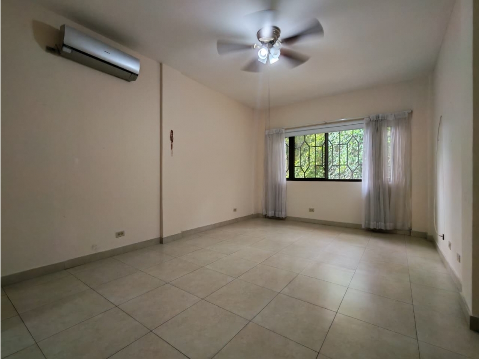 Casa en Venta en Ancón | Amplios espacios 348 m2 CT - 5