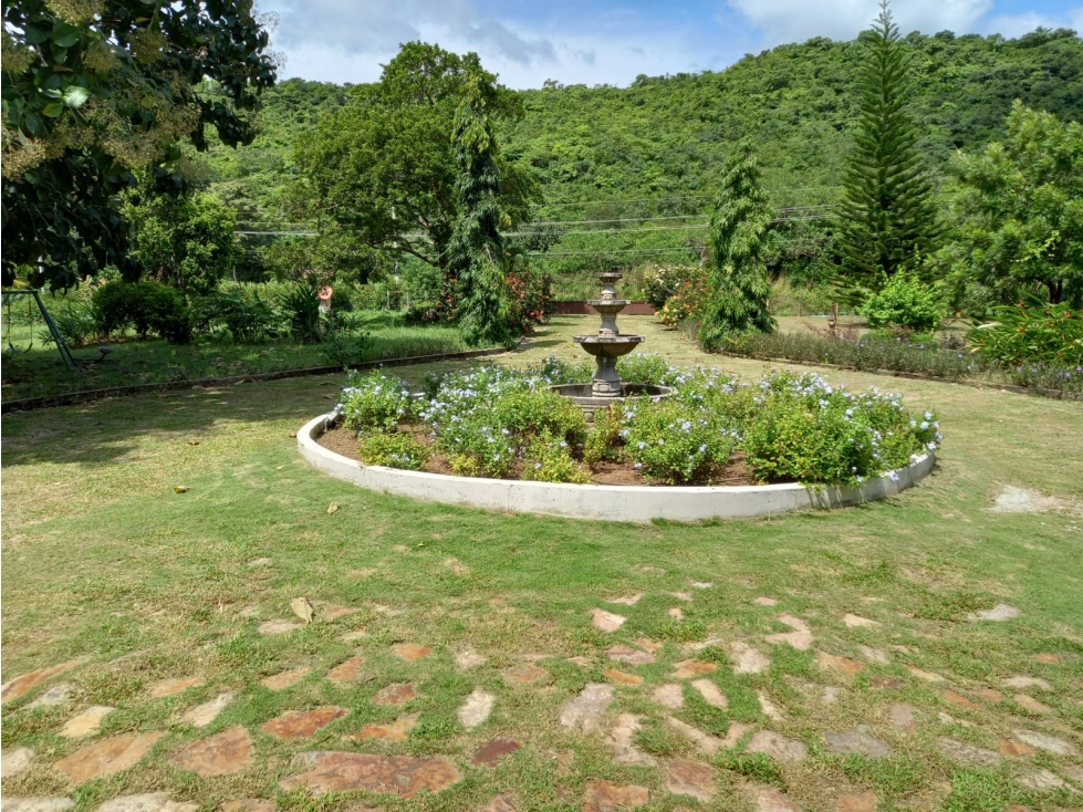 FINCA DE LUJO EN VENTA CON CASA Y ACCESO AL RÍO (C.P) - 3