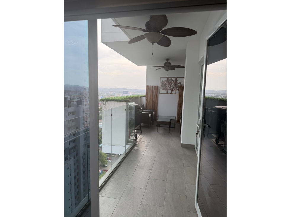 Alquiler de Apartamento Amoblado PH 43Gv, Av Balboa - 5