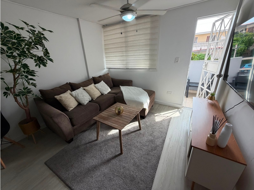 Apartamento en Venta | Totalmente Reformado y Amoblado A.A — foto 5