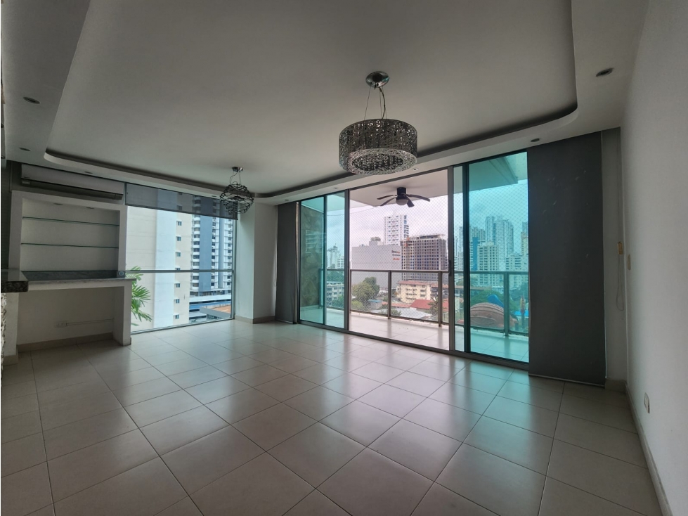 VENTA DE APARTAMENTO CON AMPLIO BALCON EN SAN FRANCISCO