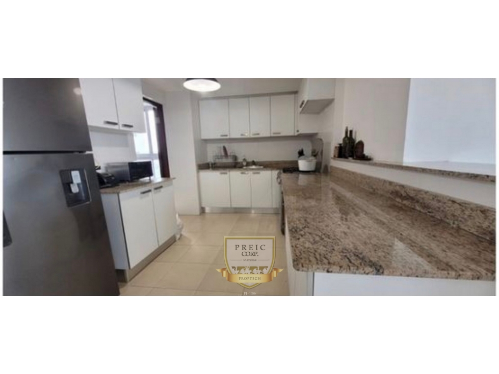 Venta en Av Balboa PH Grandbay L.T — foto 5