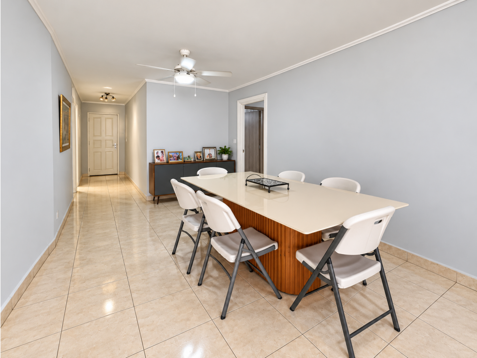 Amplio apartamento en venta en PH Doral Plaza El Carmen, Vía Grecia. — foto 3