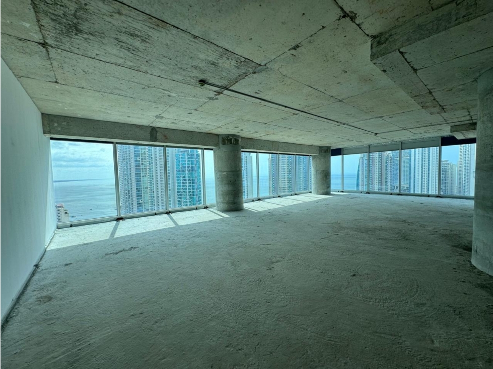 Venta de oficinas en el edificio OCEANIA BUSINESS PLAZA | Punta P