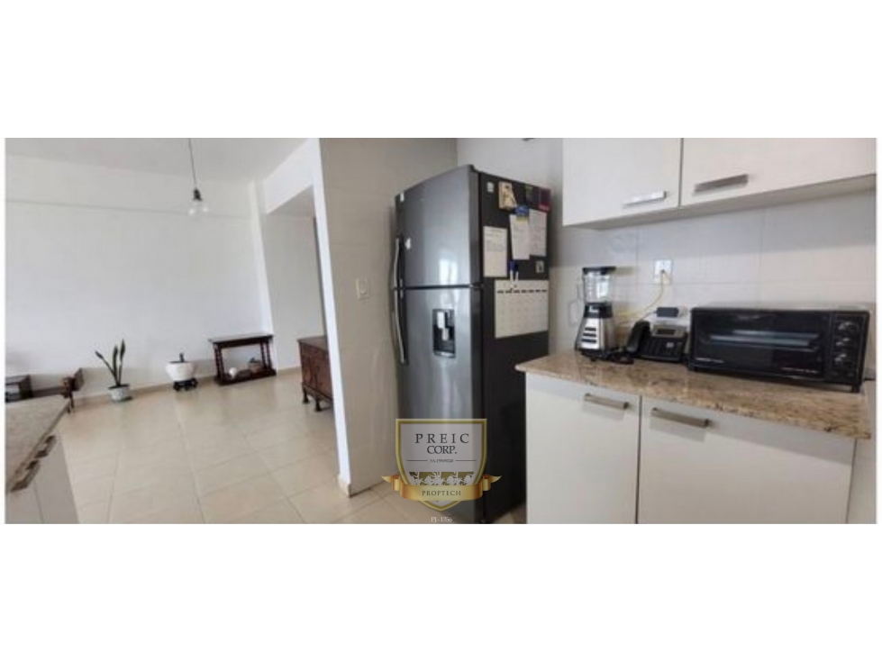 Venta en Av Balboa PH Grandbay L.T — foto 6