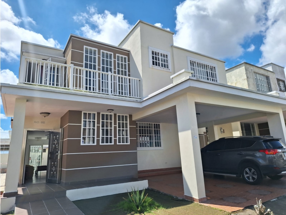 Venta de Casa esquinera de 310 mts en Brisas del Golf/ Brisas Point - 3