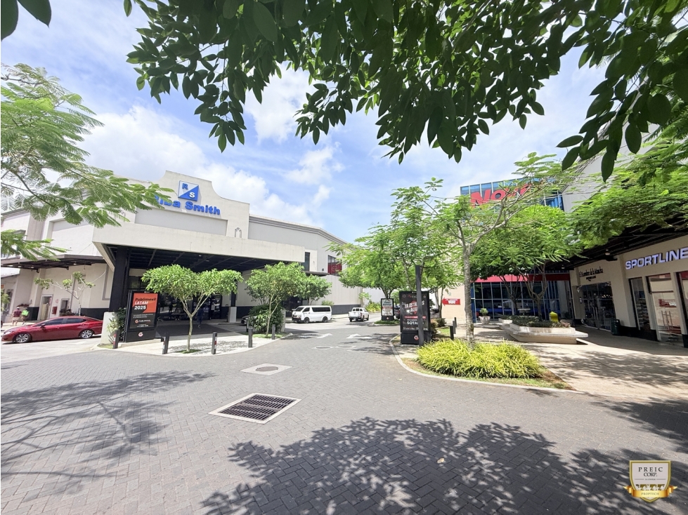 Venta de Local Comercial en Market Plaza Costa Verde La Chorrera MACP