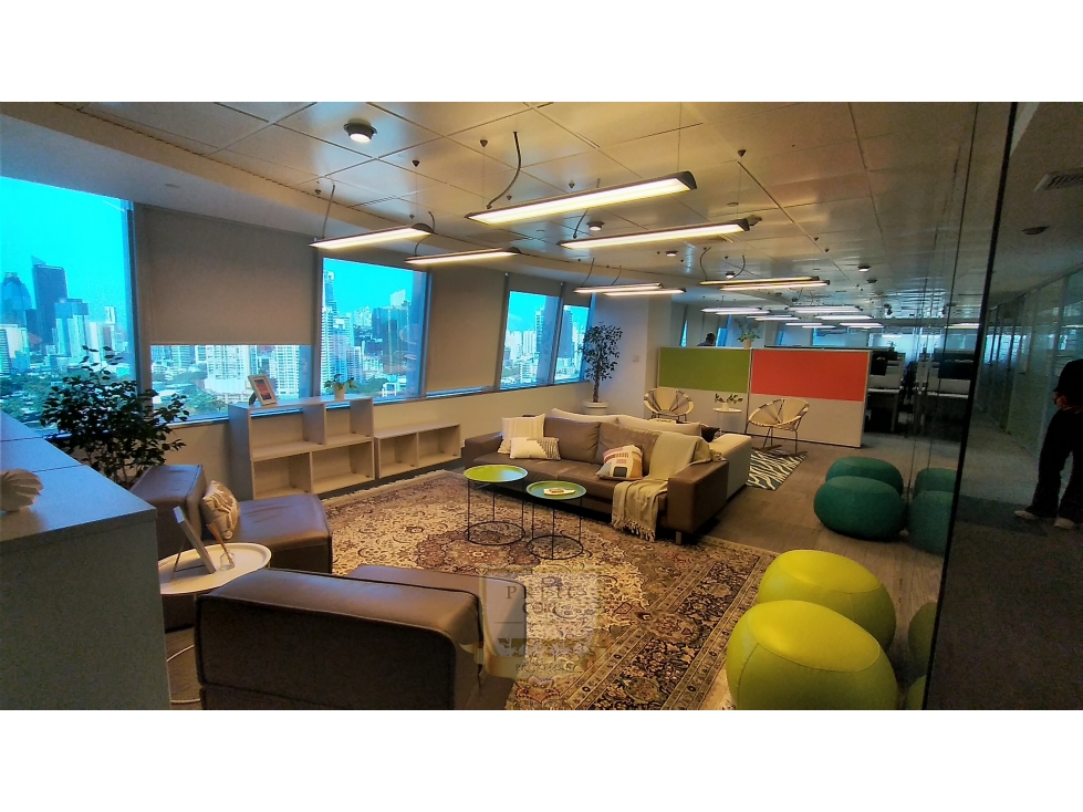 Alquilo piso completo de oficinas en Torre de Las Américas L.T