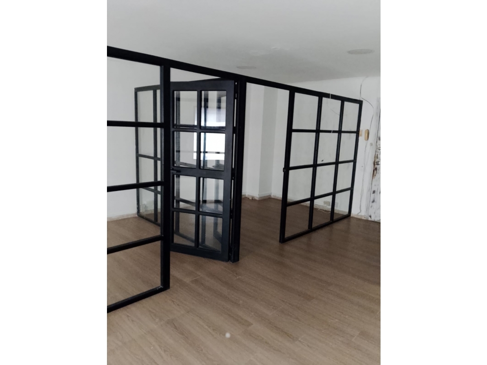 ARRIENDO Oficina Centro Histórico, Santa Marta - 2