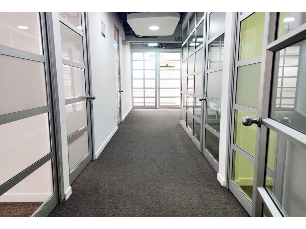 VENDO ARRIENDO OFICINA, WORLD TRADE CENTER — foto 3