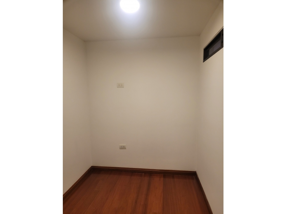 ARRIENDO APARTAMNETO EN SANTA BARBARA — foto 2