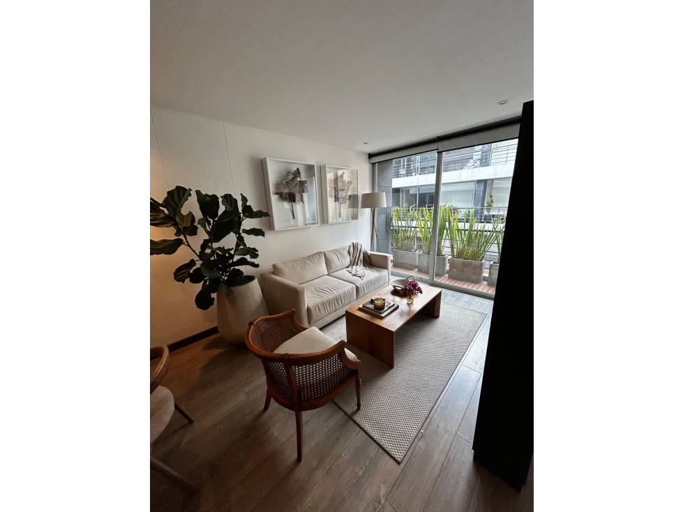 Arriendo Lindo Apartamento Iluminado en Calleja Alta