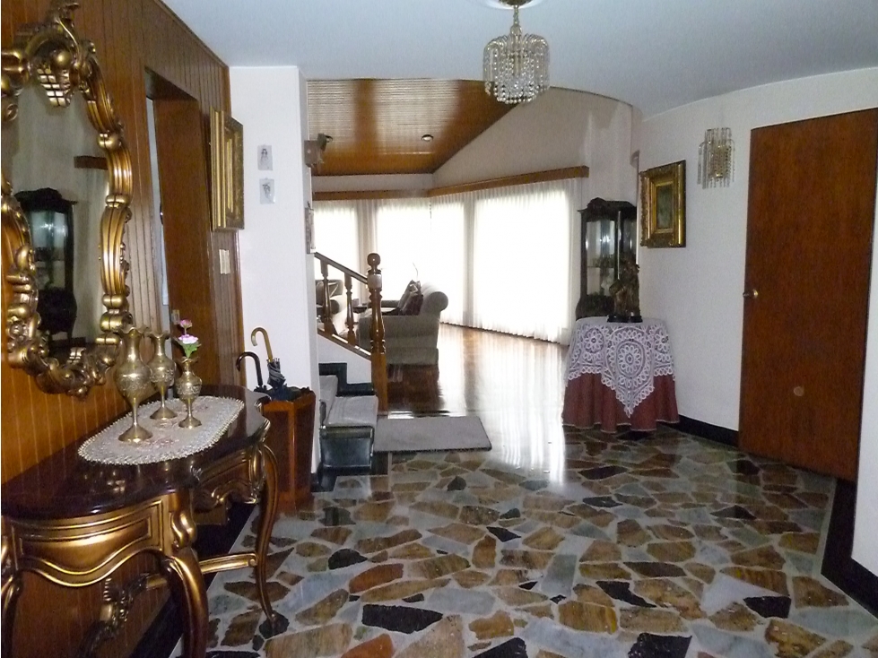 Vendo Casa Santa Paula Bogotá — foto 3