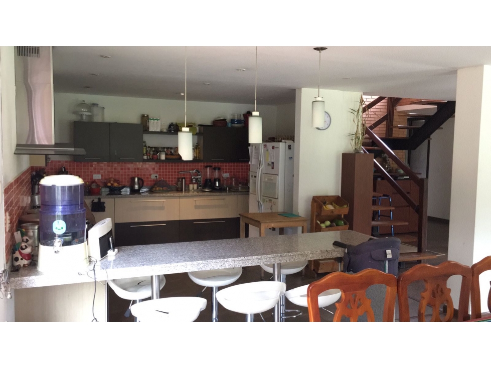 VENDO HERMOSA CASA EN COTA — foto 4