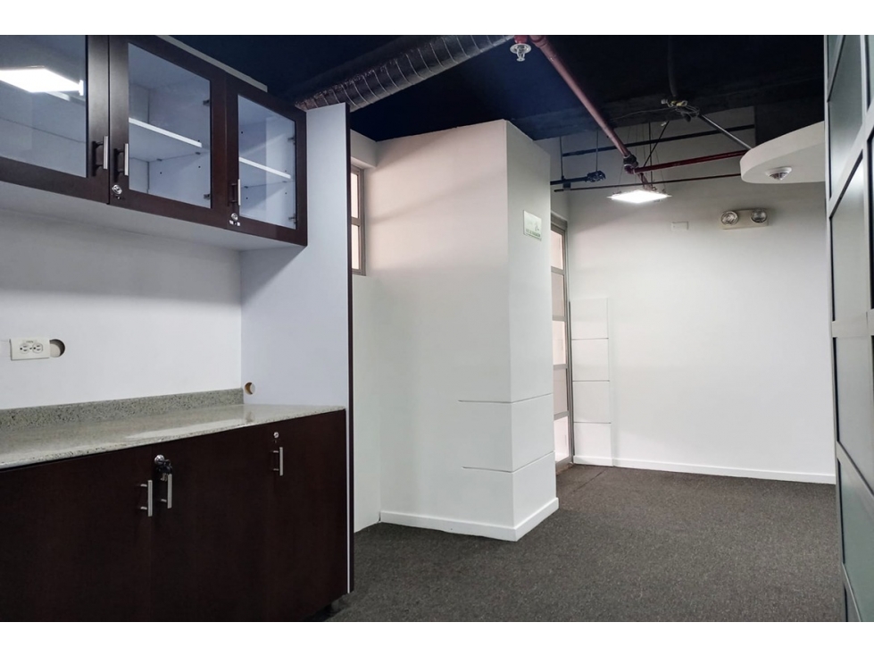 VENDO ARRIENDO OFICINA, WORLD TRADE CENTER — foto 6