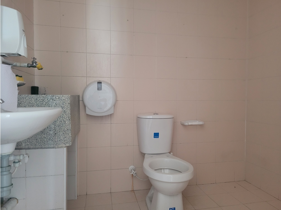 ARRIENDO LOCAL LA PORCIUNCULA — foto 3