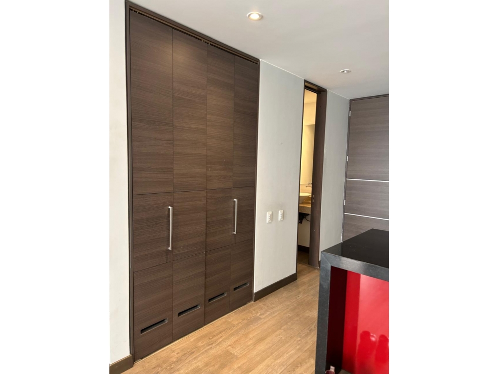 Vendo Lindo Apartamento Iluminado La Calleja Alta — foto 4
