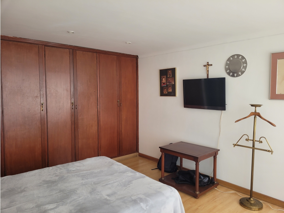 AMPLIO APARTAMENTO SANTA BARBARA — foto 6