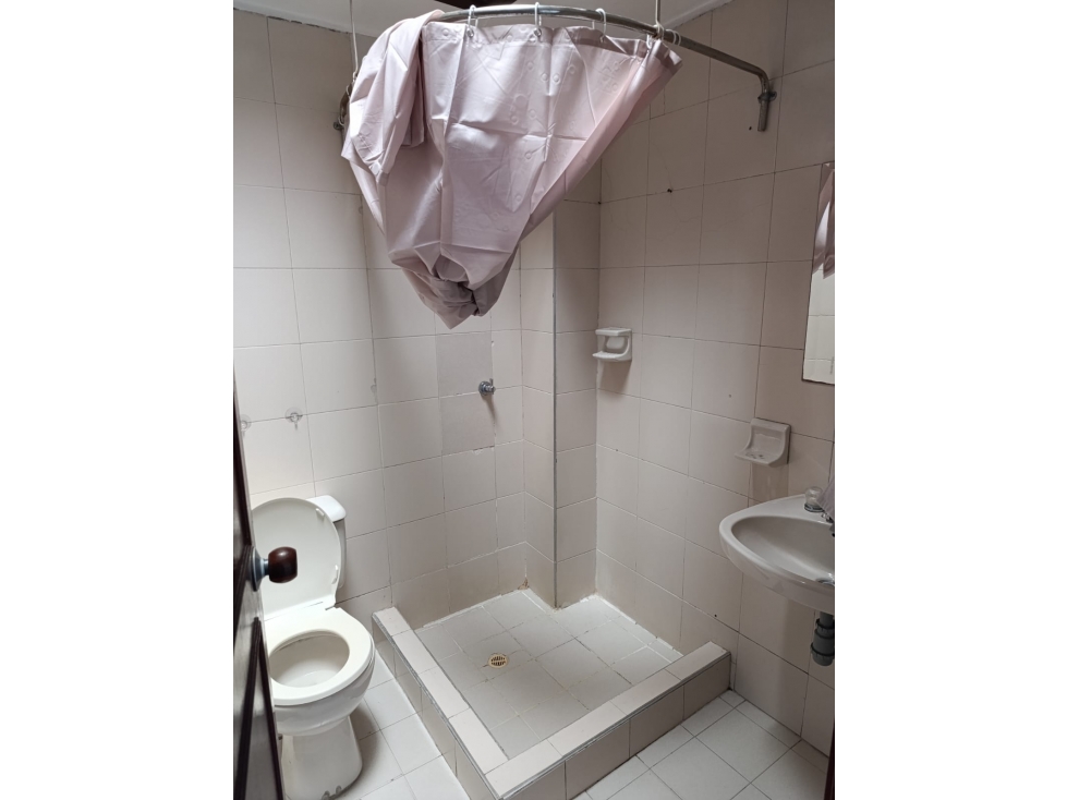 Arriendo Apartamento en Villa Luz 2do. piso — foto 6
