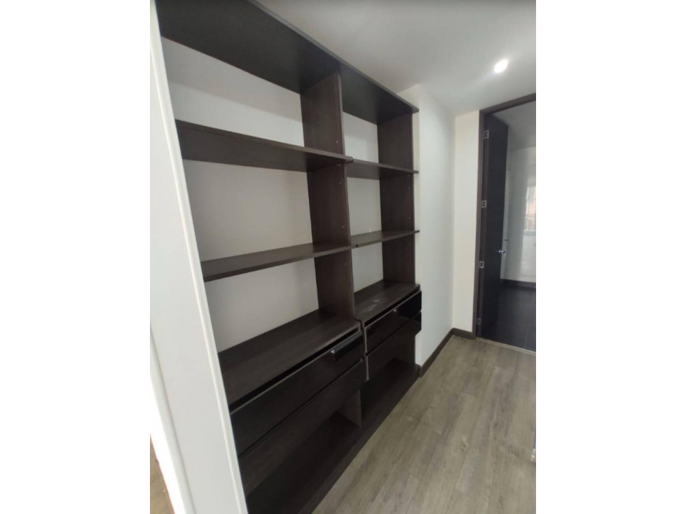 Vendo Lindo Apartamento Iluminado en Calleja Alta 56m2 — foto 6