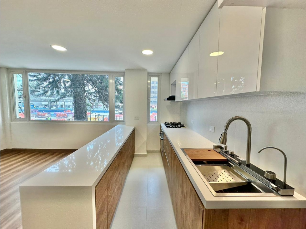 VENDO APTO REMODELADO CHICO — foto 4
