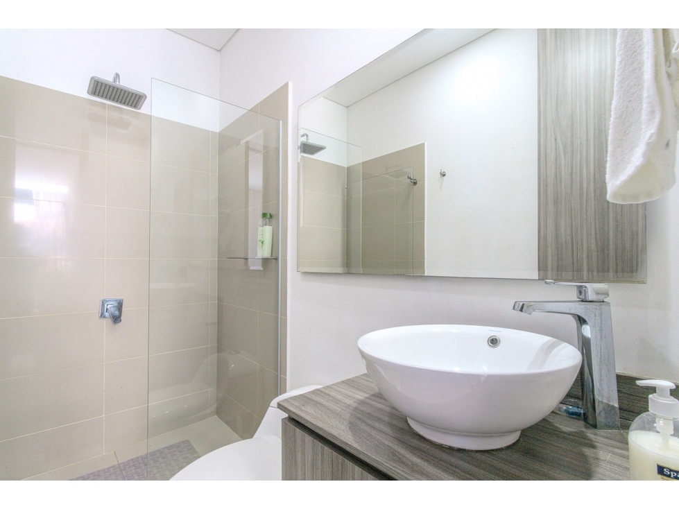 Apartamento frente al mar en venta en Playa Salguero, Santa Marta — foto 6