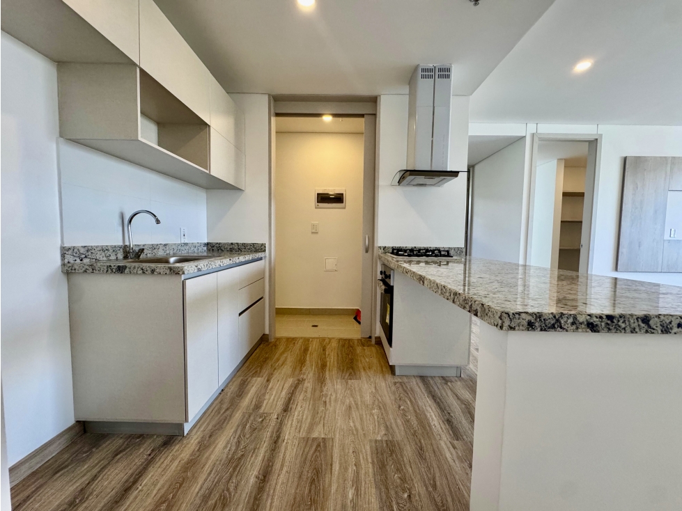 APARTAMENTO EN VENTA CERCA AL MAR — foto 2