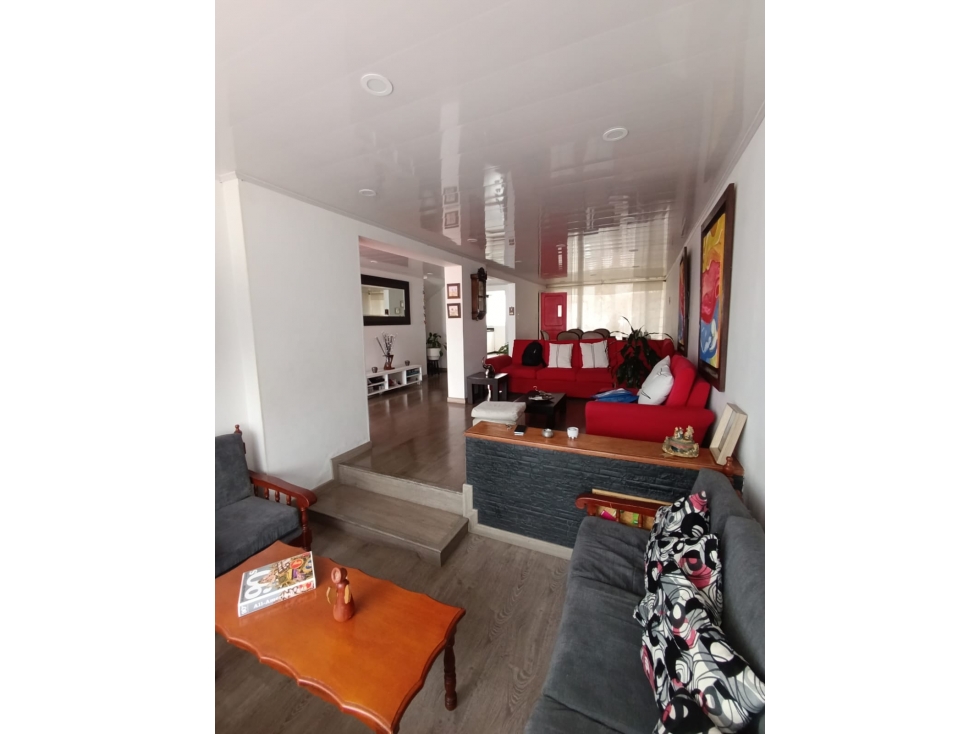 VENTA HERMOSA CASA EN EL BATAN