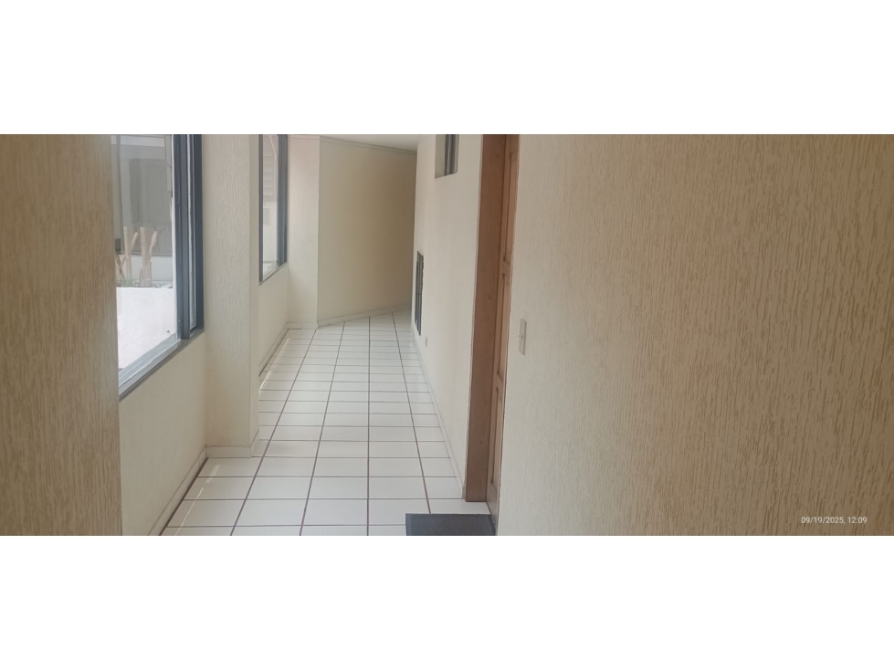 SE VENDE EXCELENTE APARTAMENTO BARRIO CEDRO GOLF — foto 3