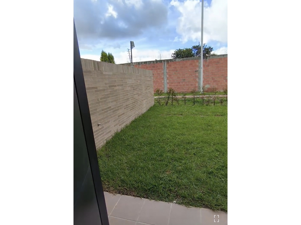 Hermosa casa chía vendo arriendo Vallarta 2 — foto 3