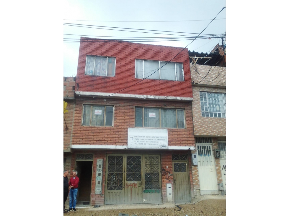 VENDO CASA AV CALI CERCA A PARADERO TRANSMILENIO TINTAL