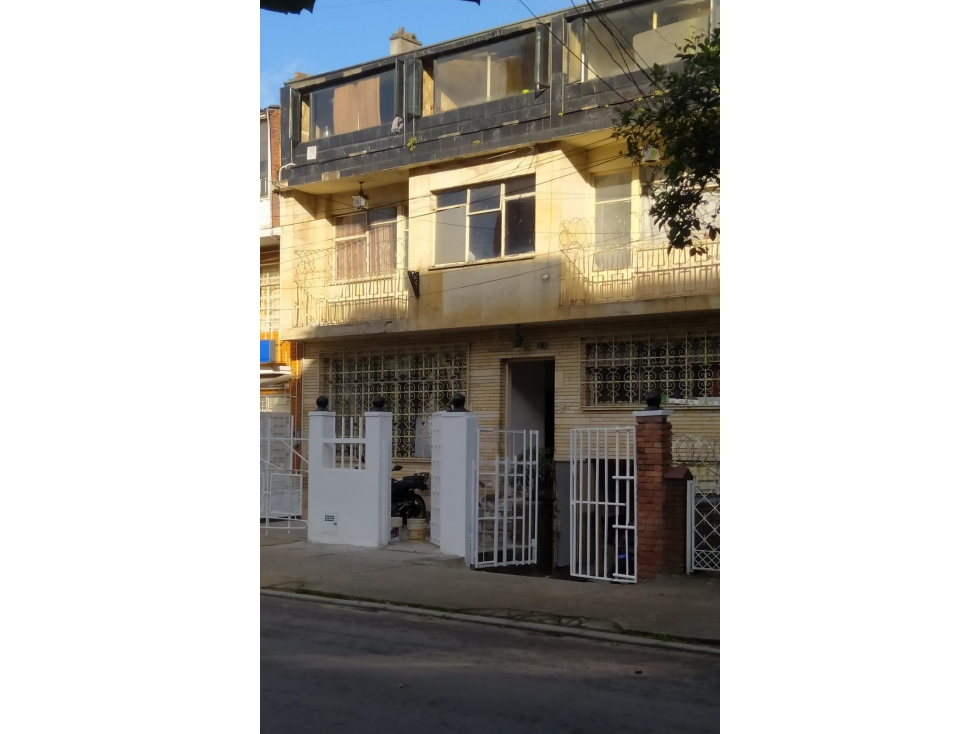 VENDO CASA EN QUINTA PAREDES EL RECUERDO CERCA CORFERIAS