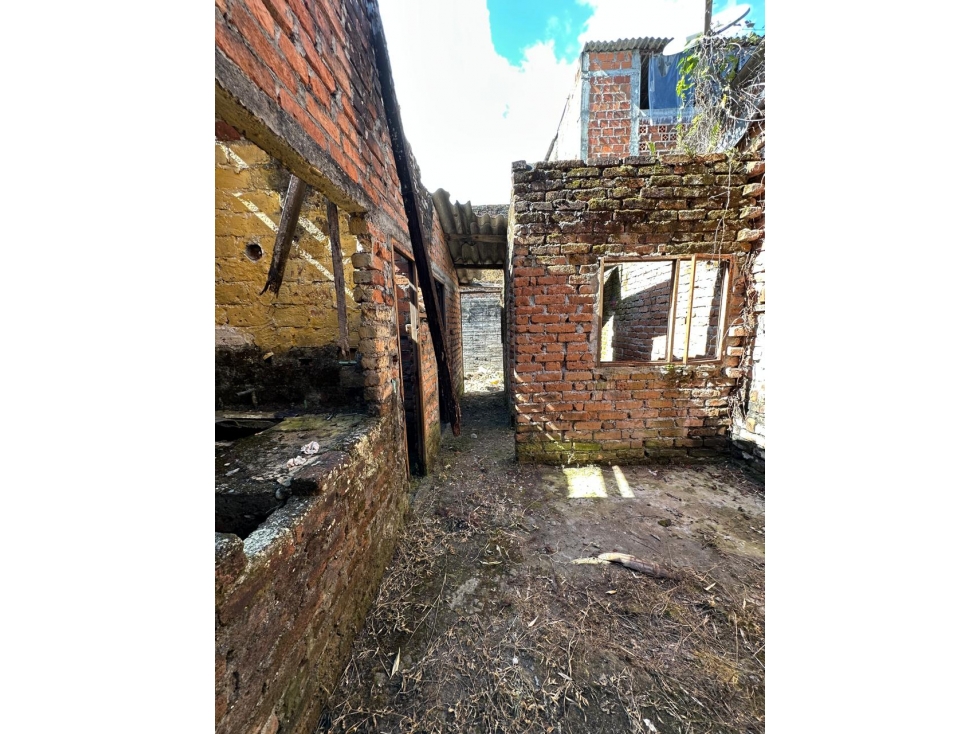VENTA DE LOTE EN EL BARRIO CALIMA — foto 2