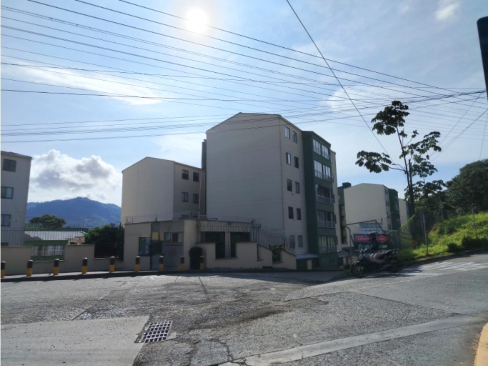 VENDO APARTAMENTO EN LA CIRCUNVALAR — foto 2