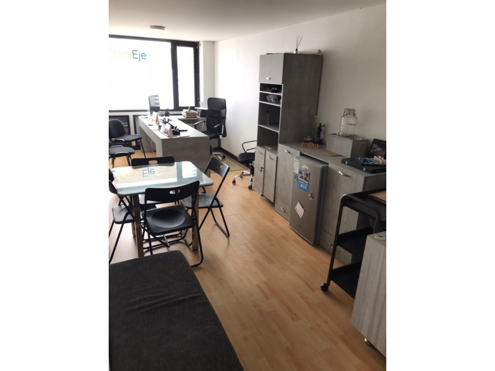 VENDO OF EN EL CORAZON DEL CENTRO DE MANIZALES 76 M2 — foto 4