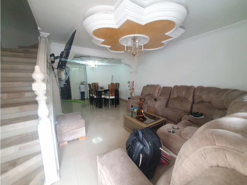 EN VENTA CASA AV SUR SECTOR PUEBLITO CAFETERO