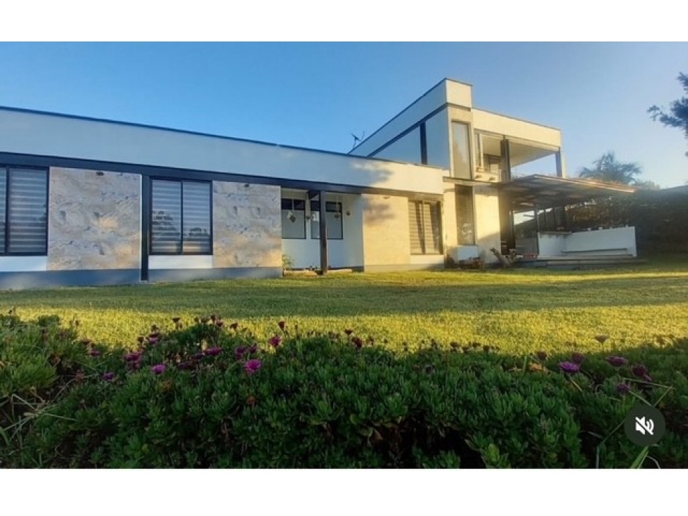 VENTA DE FINCA EN RIONEGRO ANTIOQUIA