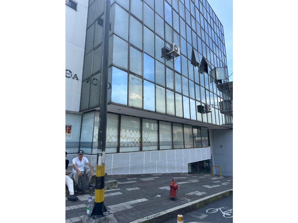 ALQUILER EDIFICIO PARA OFICINAS EN EL CENTRO DE PEREIRA - 2