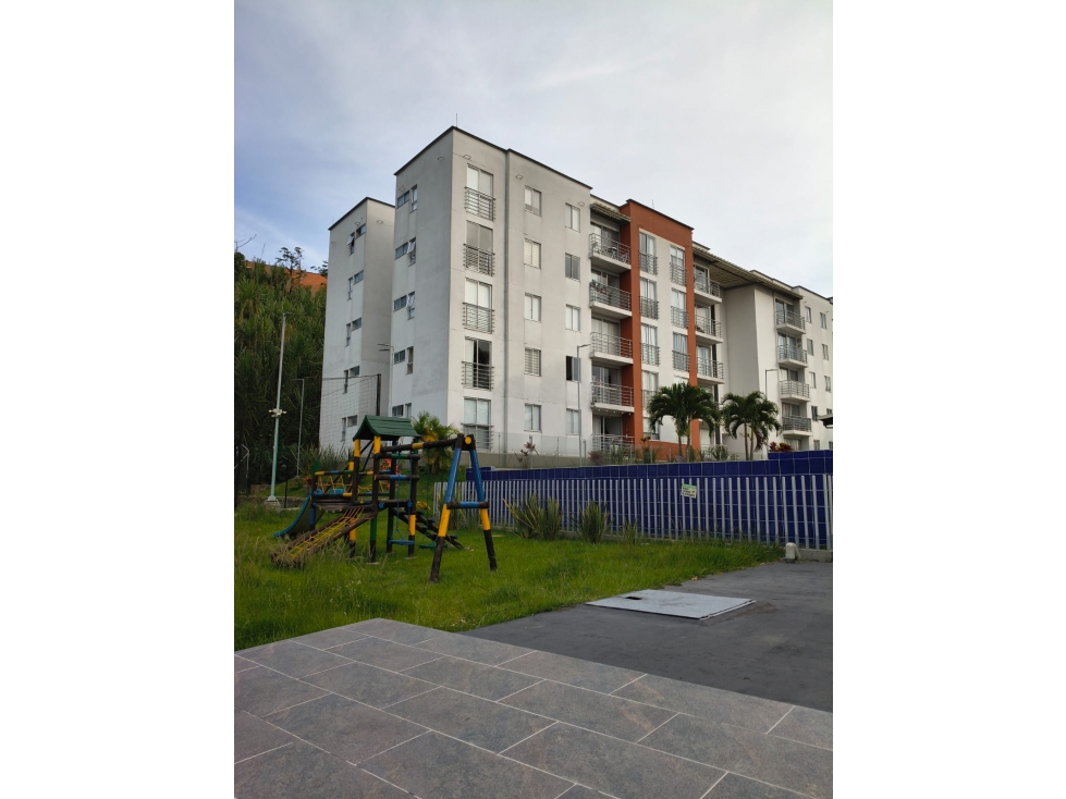 VENDO APARTAMENTO SECTOR UNICENTRO PEREIRA